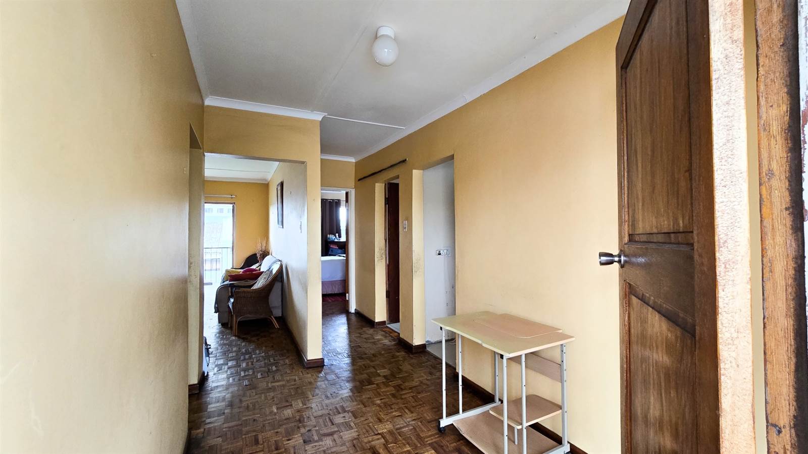2 Bed Apartment in Southernwood photo number 3
