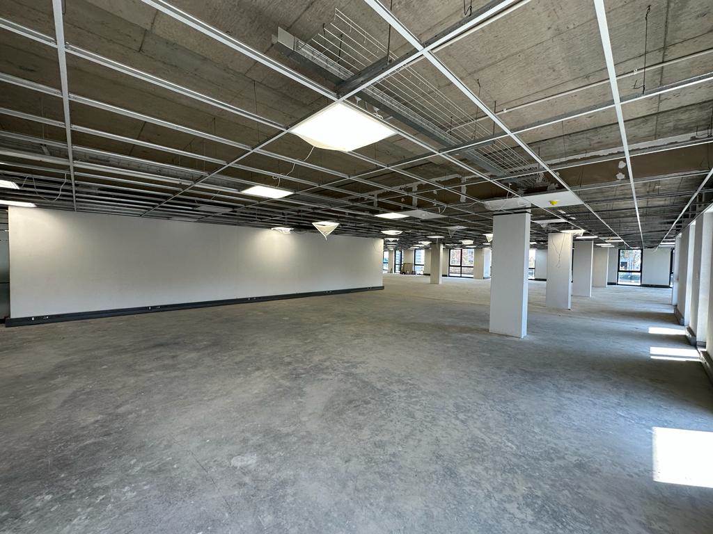 1250  m² Commercial space in Vorna Valley photo number 2