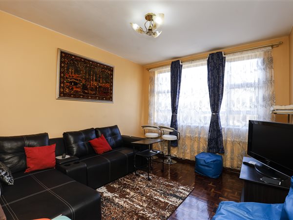 1 Bedroom Flat 1 Bedroom Flat