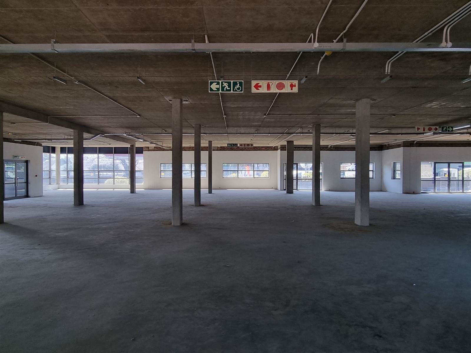 837  m² Commercial space in Fourways photo number 11