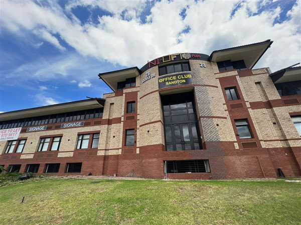 26.2999992370605  m² Commercial space in Woodmead