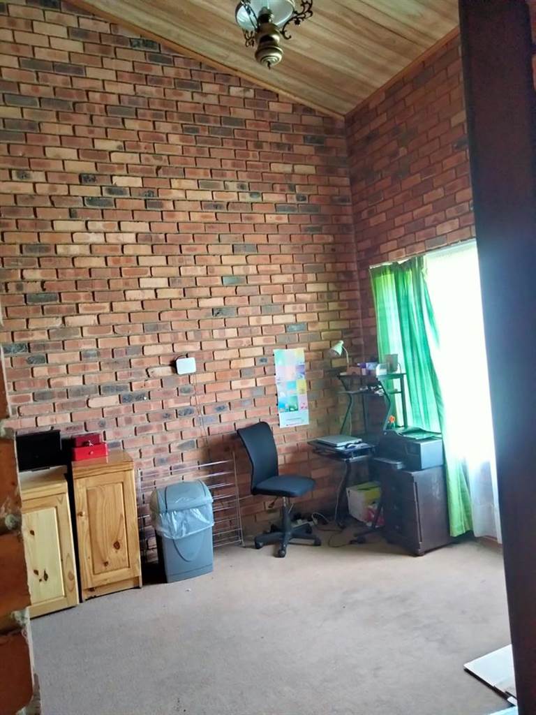 21.9 ha Smallholding in Witbank Central photo number 19