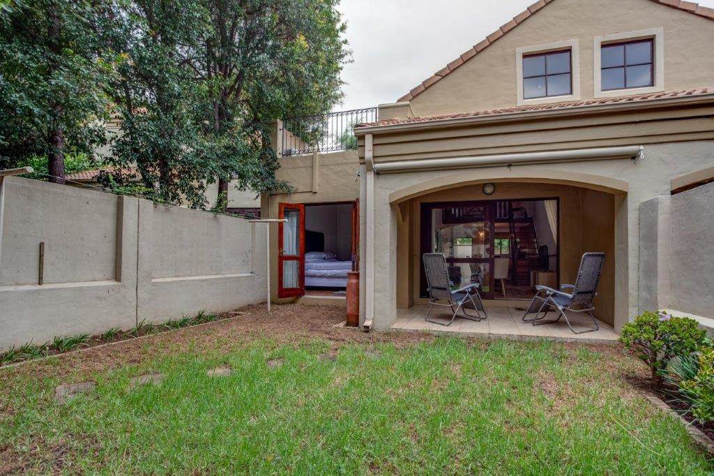 2 Bed House in Lonehill photo number 17