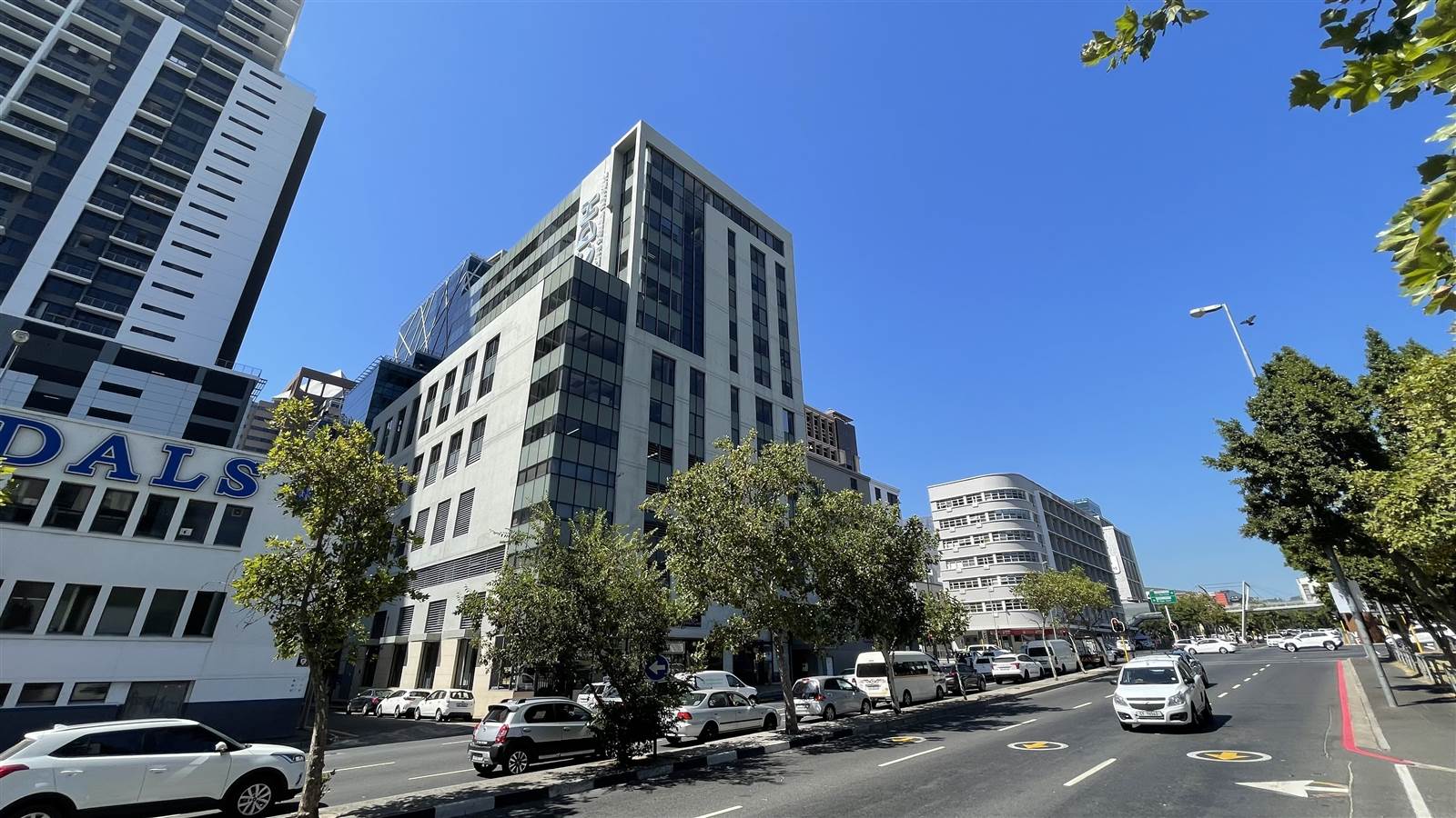 1800  m² Commercial space in Cape Town City Centre photo number 1
