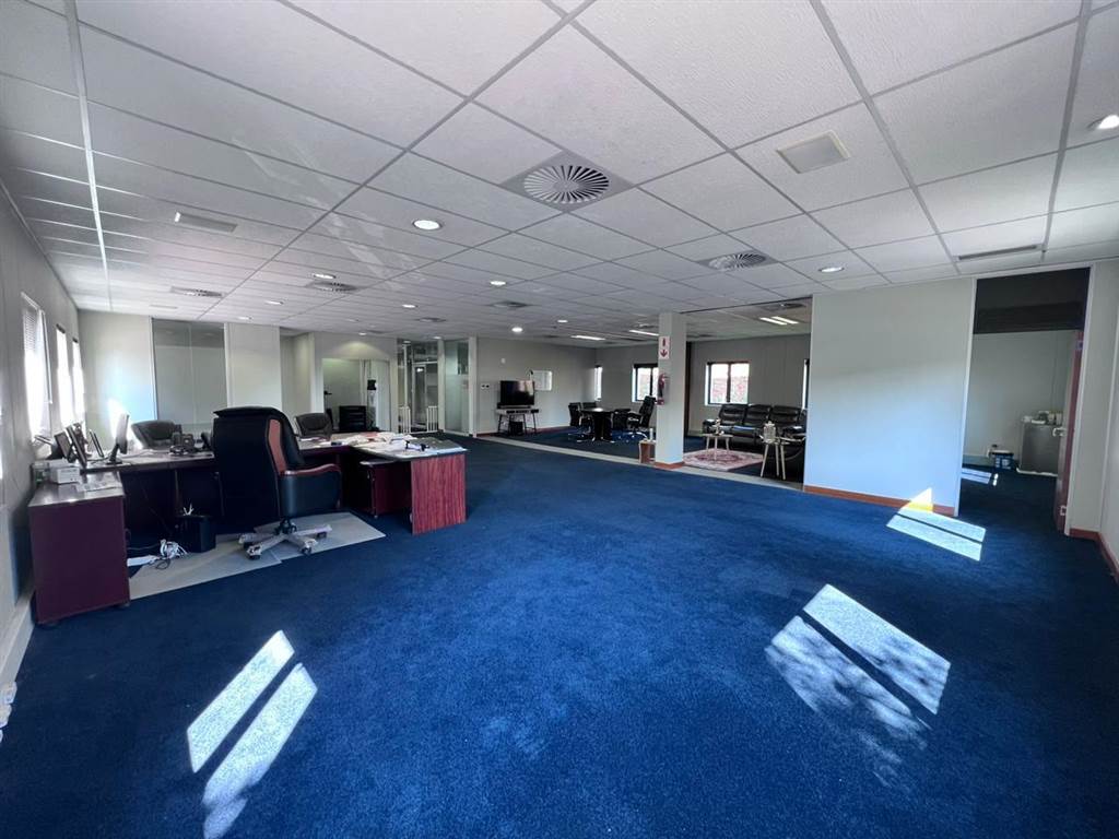 563  m² Commercial space in Strubens Valley photo number 7