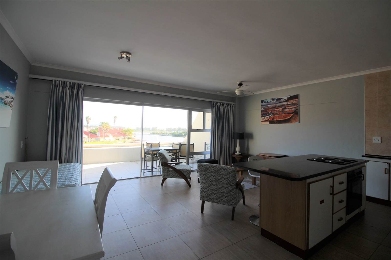 1 Bed Apartment in Port Owen photo number 6