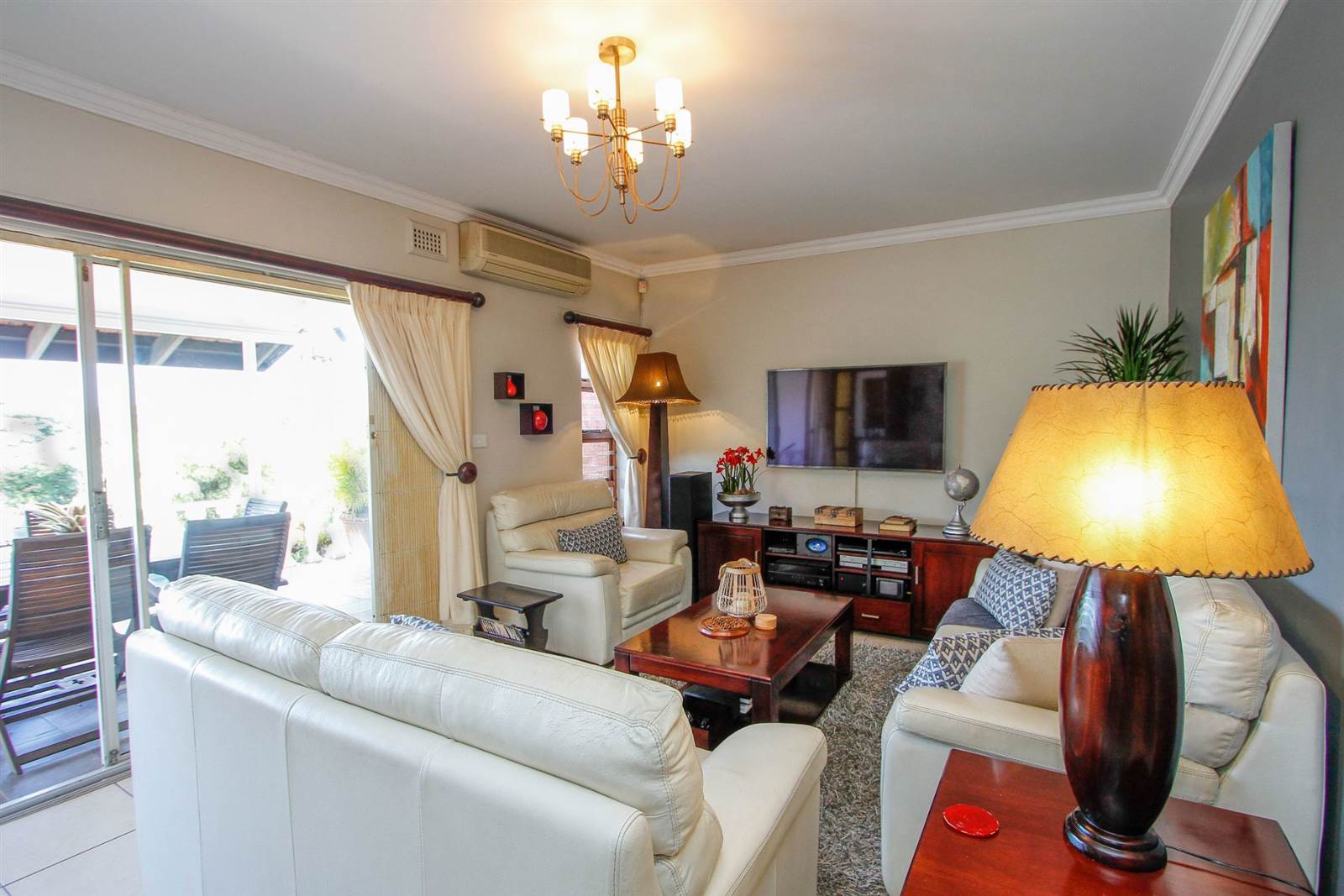 3 Bed Townhouse in Durban North photo number 6