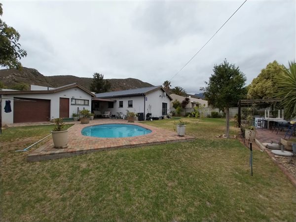 3 Bedroom House 3 Bedroom House