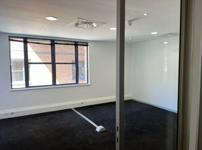 352  m² Commercial space in Newlands photo number 5