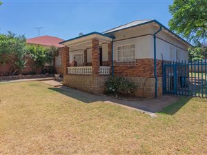 3 Bed House in Bezuidenhout Valley