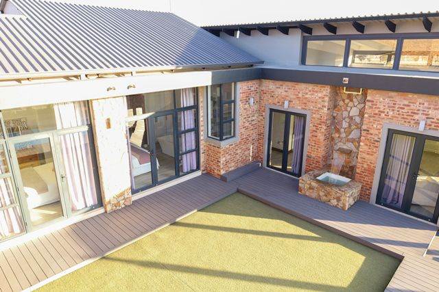 5 Bed House in Vyfhoek photo number 8
