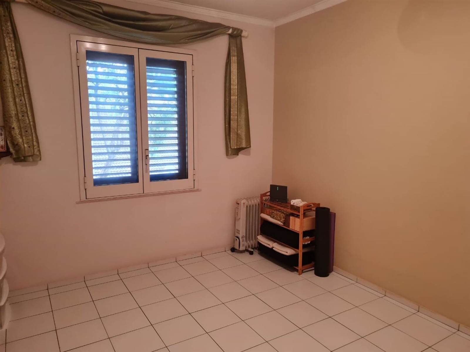 3 Bed Apartment in Musgrave photo number 14