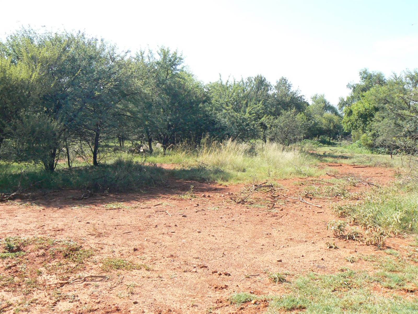 860 m² Land available in Leloko photo number 1