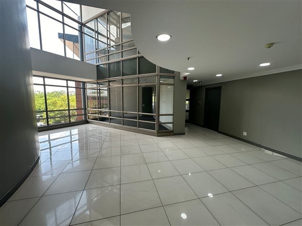 588  m² Commercial space in Woodmead