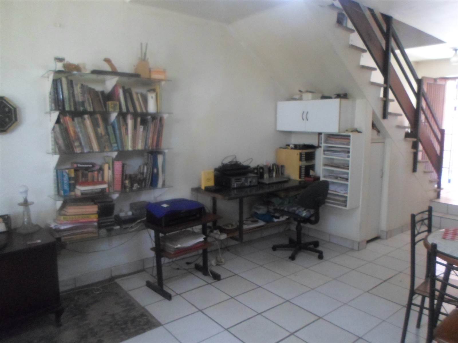 2 Bed Flat in Pinetown Central photo number 6