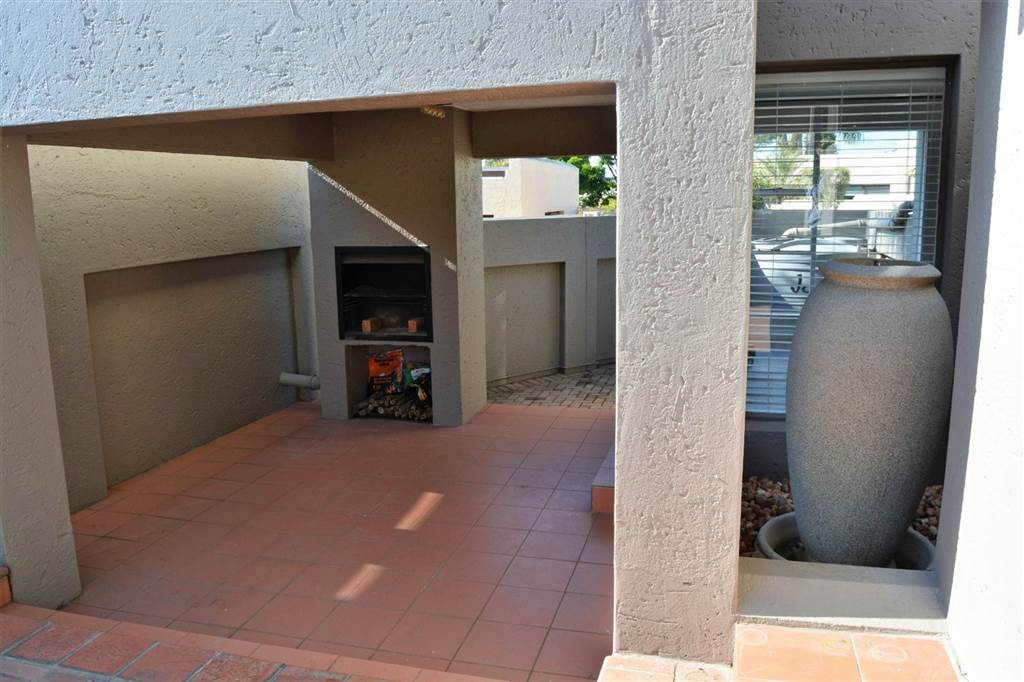 3 Bed Cluster in Randpark Ridge photo number 19