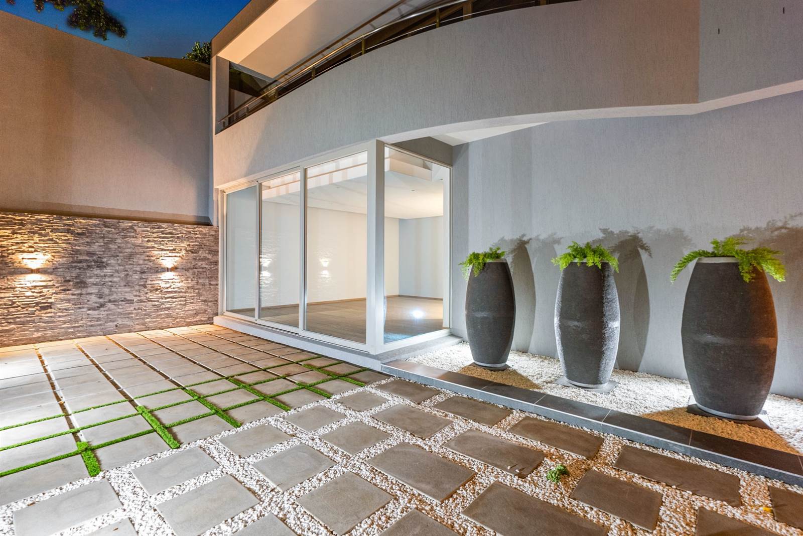 4 Bed House in Fresnaye photo number 30