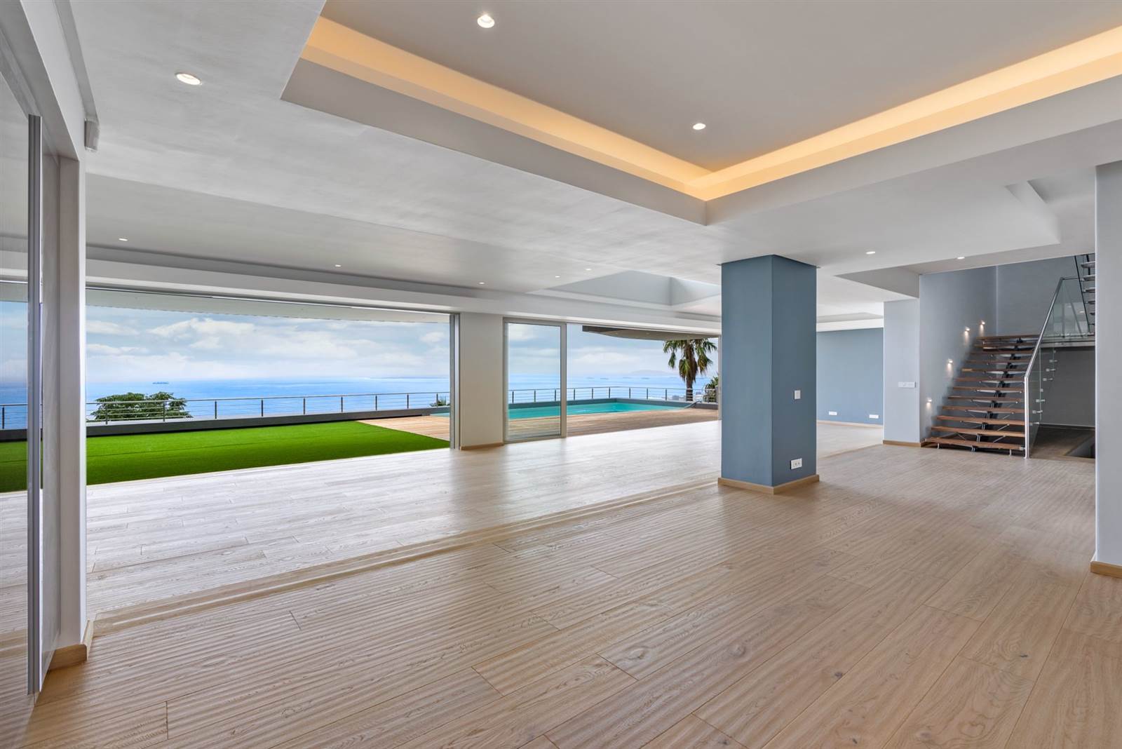 4 Bed House in Fresnaye photo number 9
