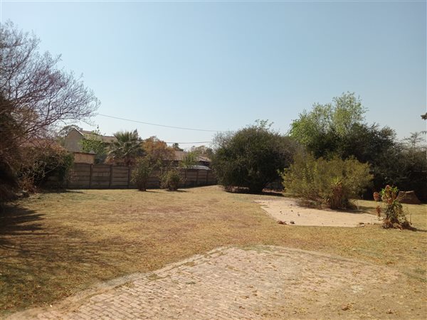 722 m² Land