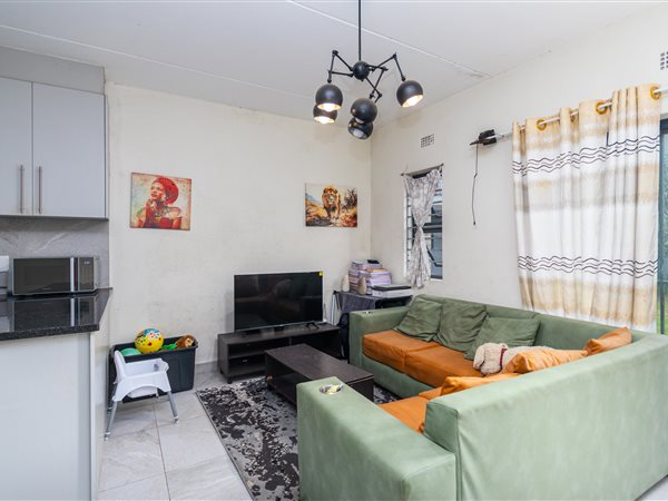 2 Bedroom Apartment