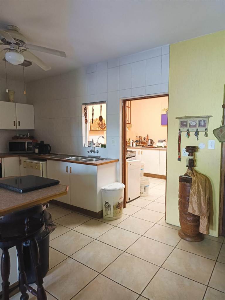 3 Bed Townhouse in Mtunzini photo number 5
