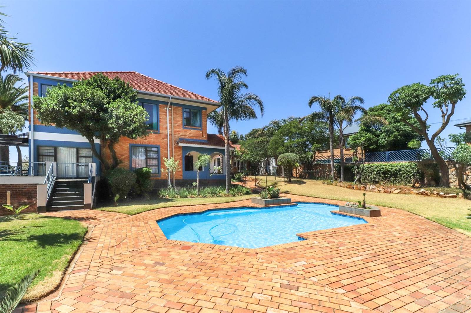 4 Bed House in Linksfield Ridge photo number 1