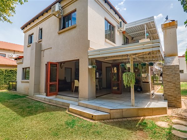 3 Bedroom House 3 Bedroom House