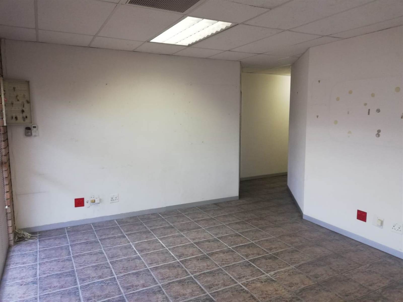217  m² Commercial space in Secunda photo number 5