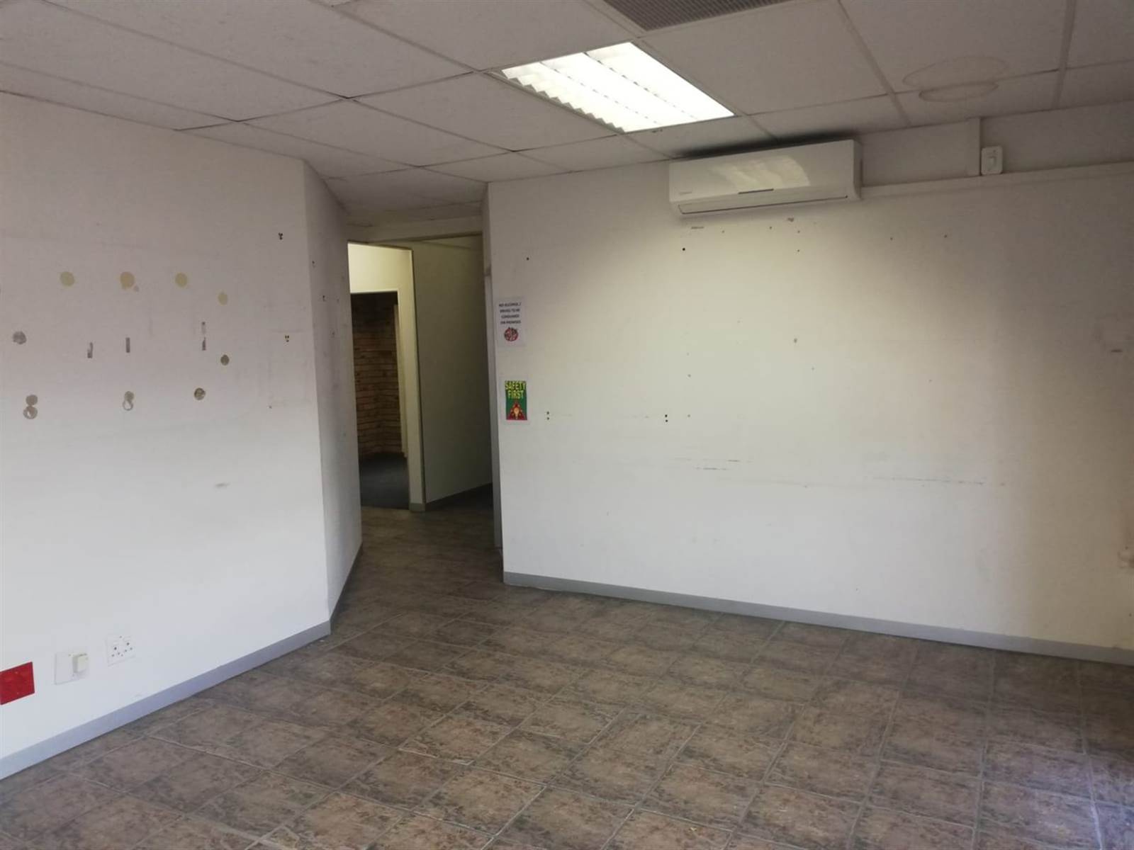 217  m² Commercial space in Secunda photo number 6
