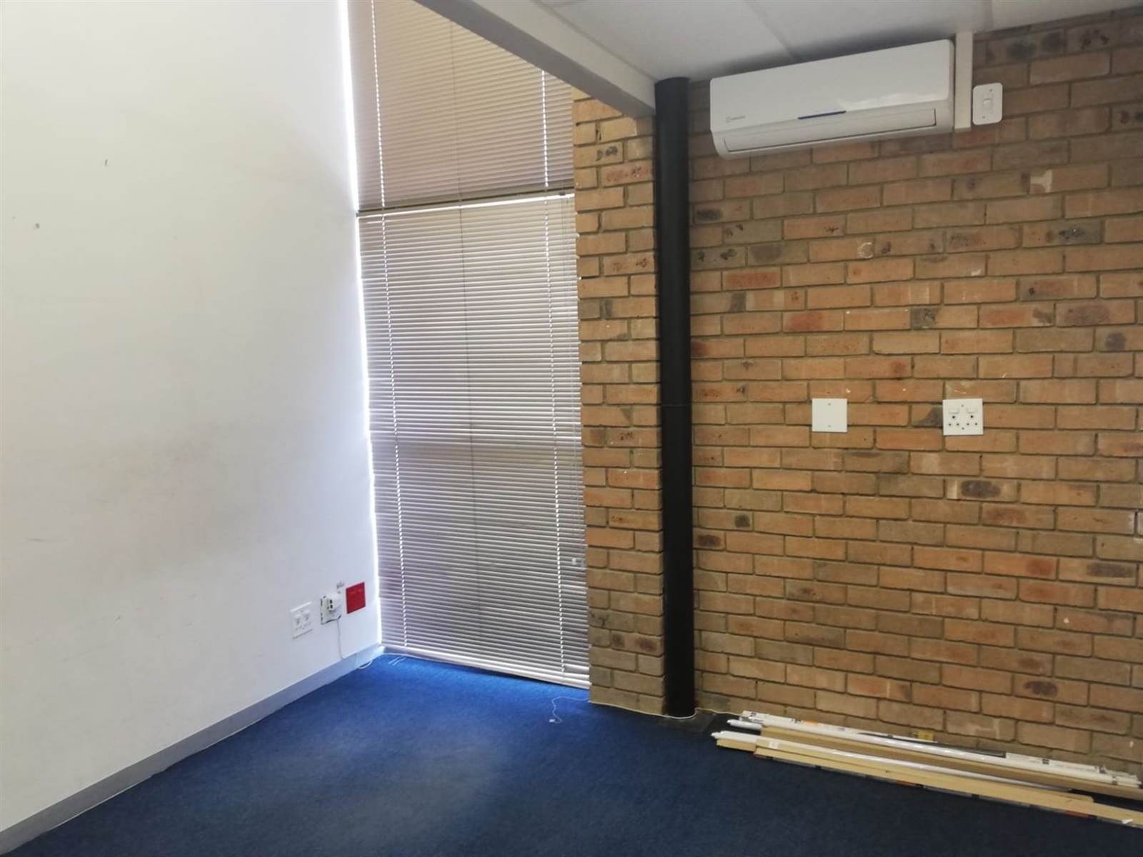217  m² Commercial space in Secunda photo number 1