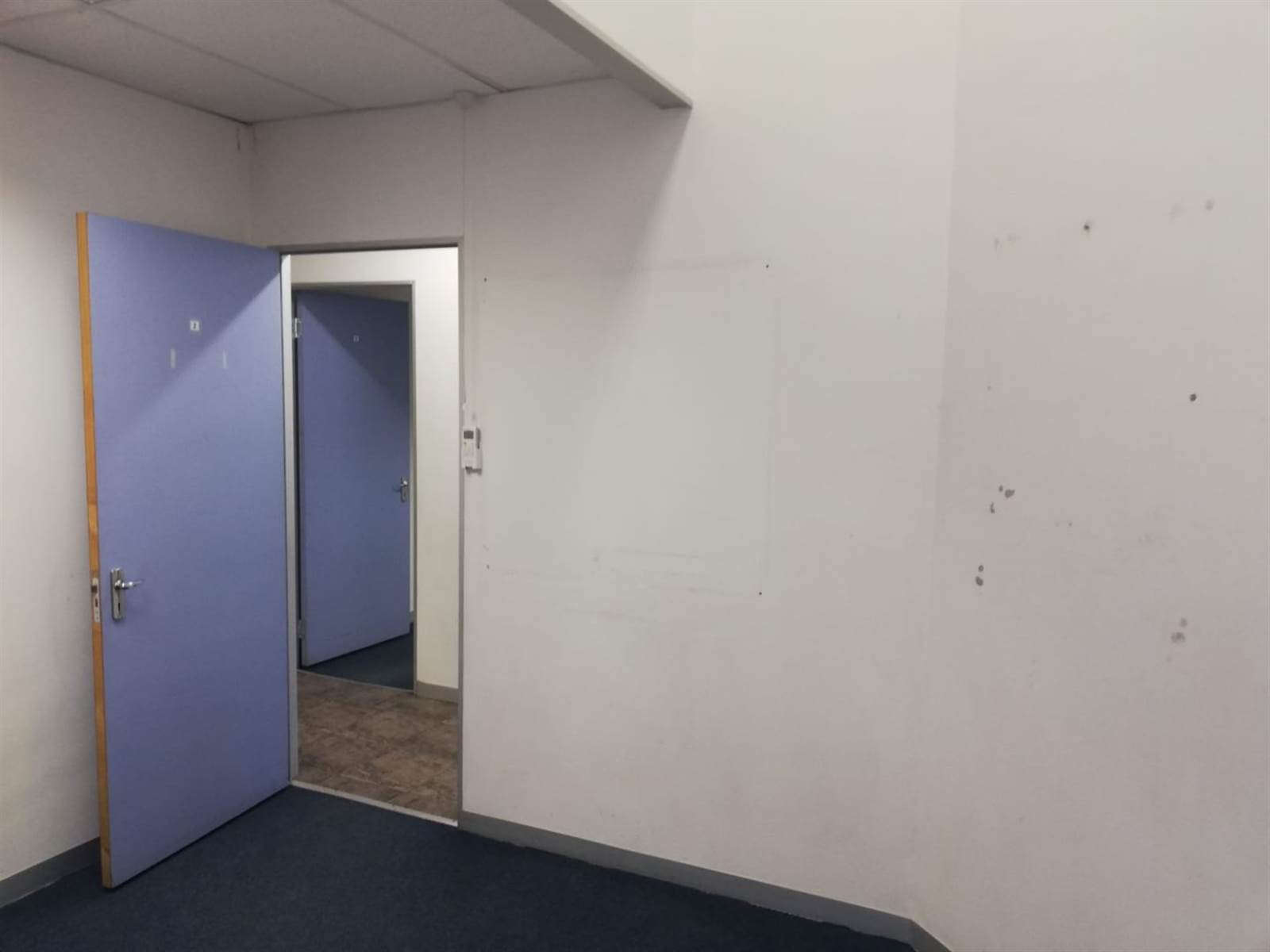 217  m² Commercial space in Secunda photo number 10
