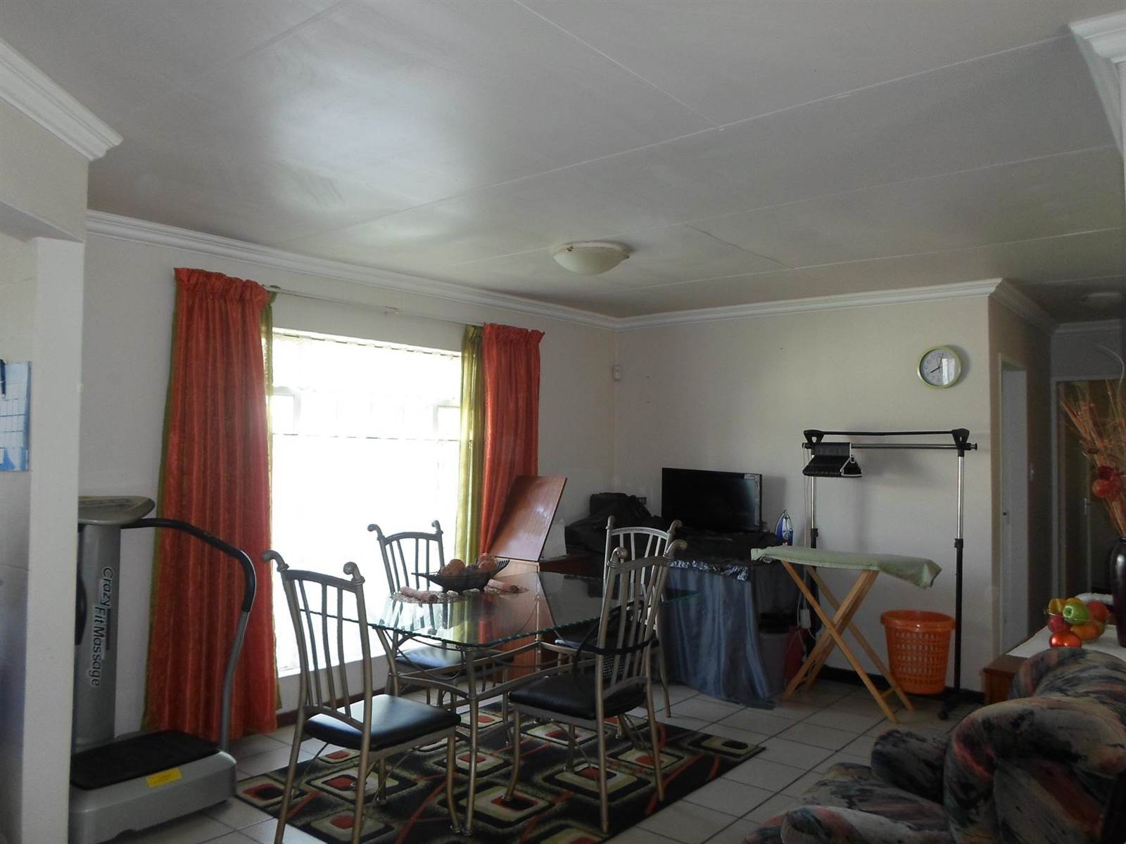3 Bed Townhouse in Randfontein Central photo number 4