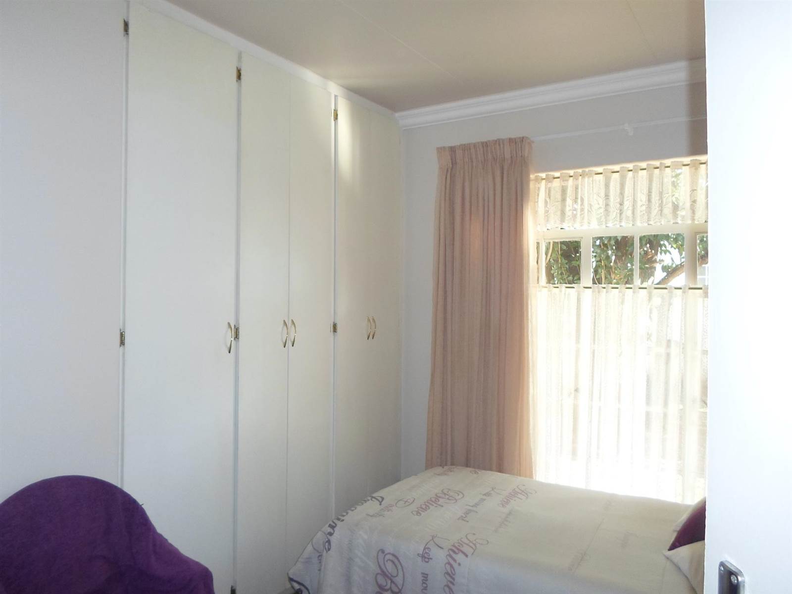 3 Bed Townhouse in Randfontein Central photo number 8