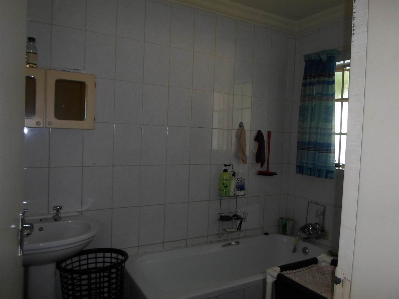 3 Bed Townhouse in Randfontein Central photo number 10