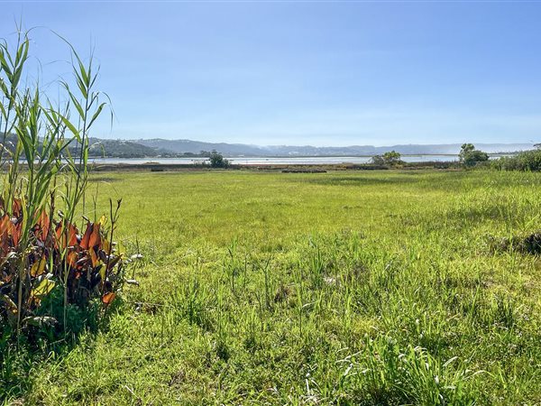 2739 m² Land available in Belvidere