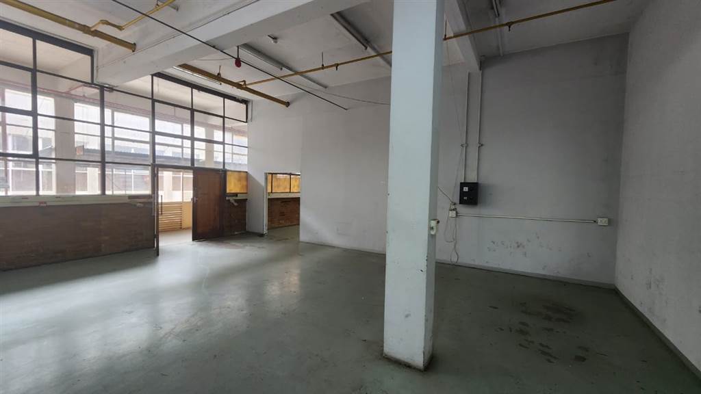 1300  m² Industrial space in Roseville photo number 13