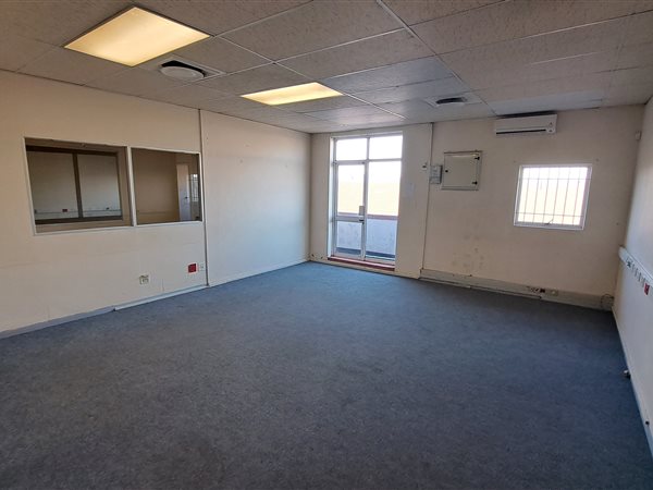 156 m² Commercial space 156 m² Commercial space