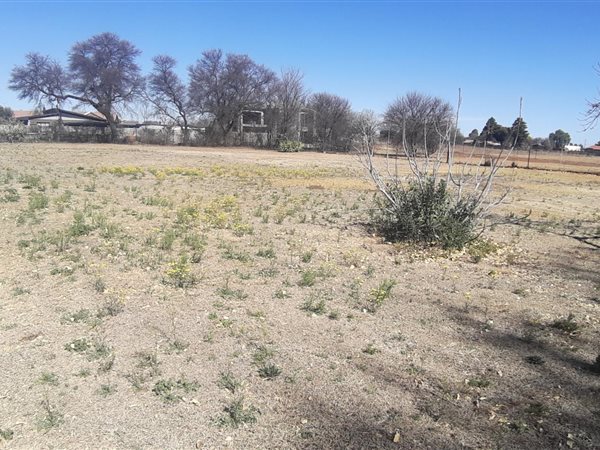 100 m² Land available in Riversdale