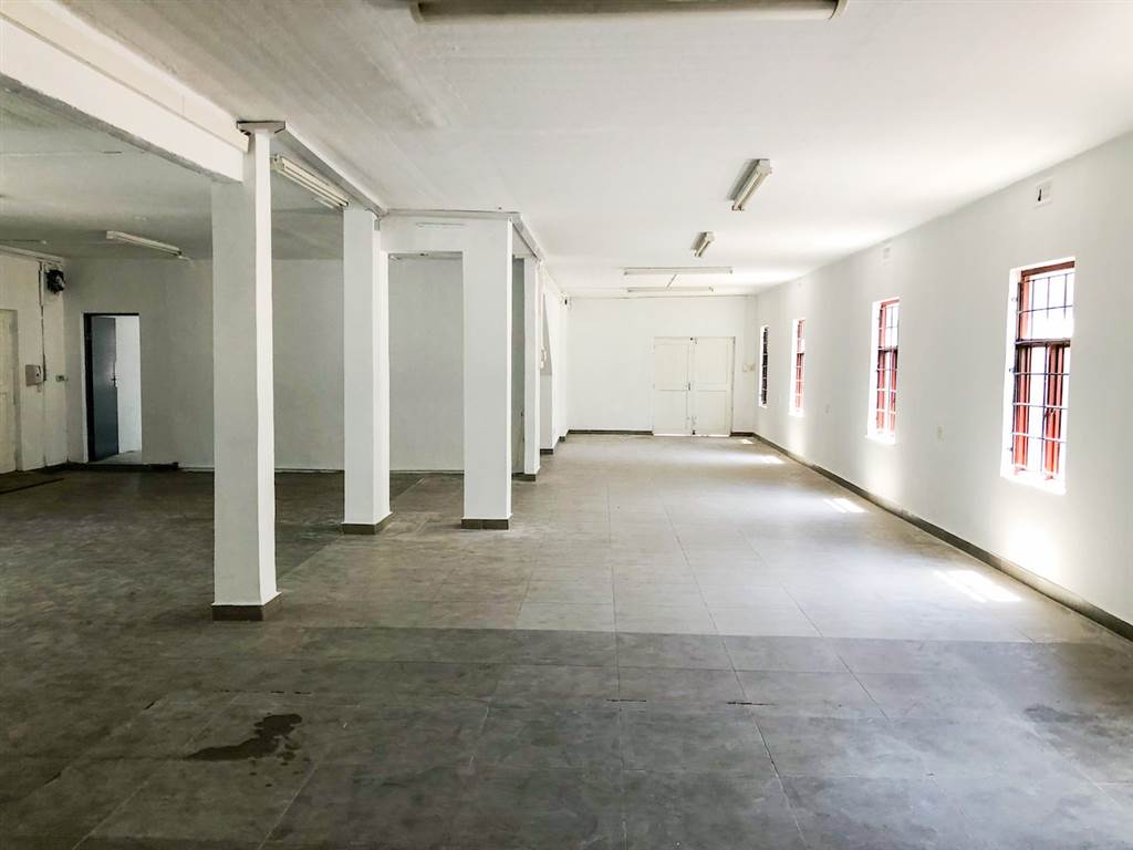 338  m² Commercial space in Salt River photo number 1