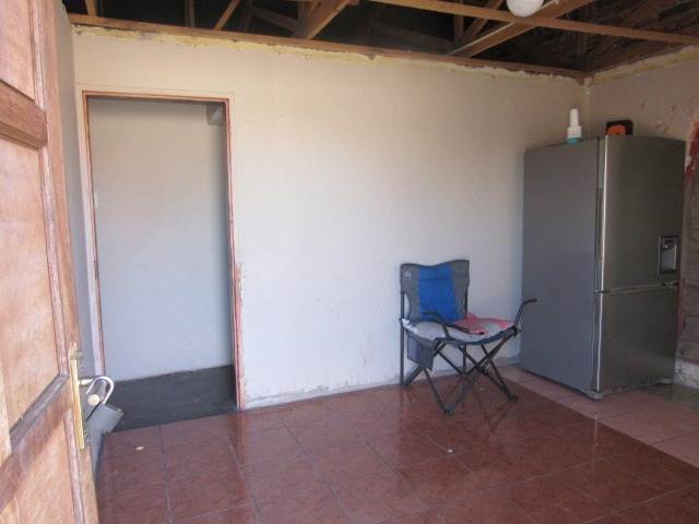 2 Bed House in Lethlabile photo number 6