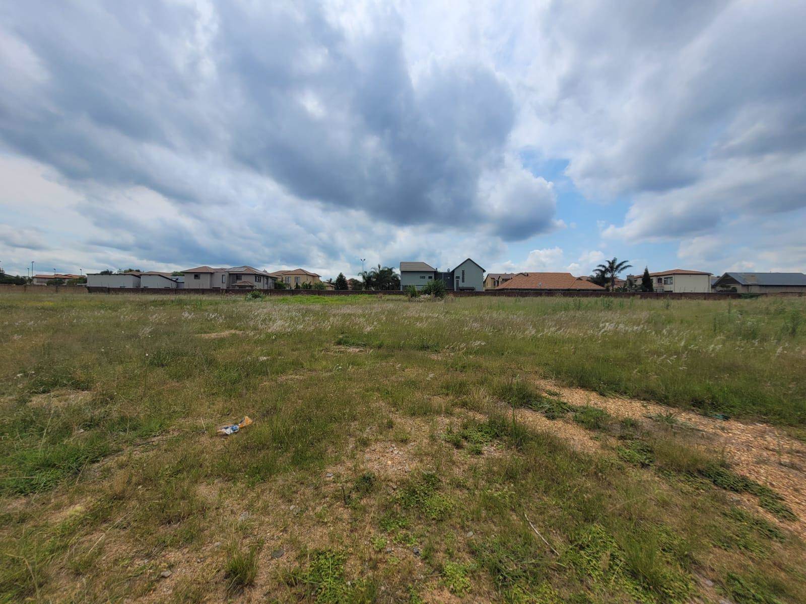 4037 m² Land available in Glen Marais photo number 6