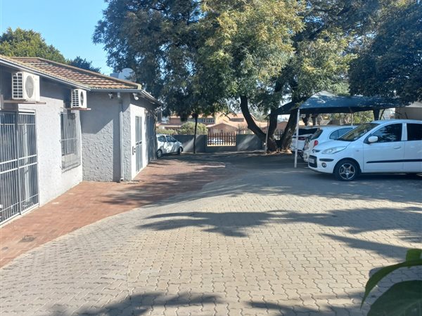 7 Bedroom House 7 Bedroom House
