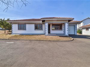 3 Bed Townhouse in Howick West