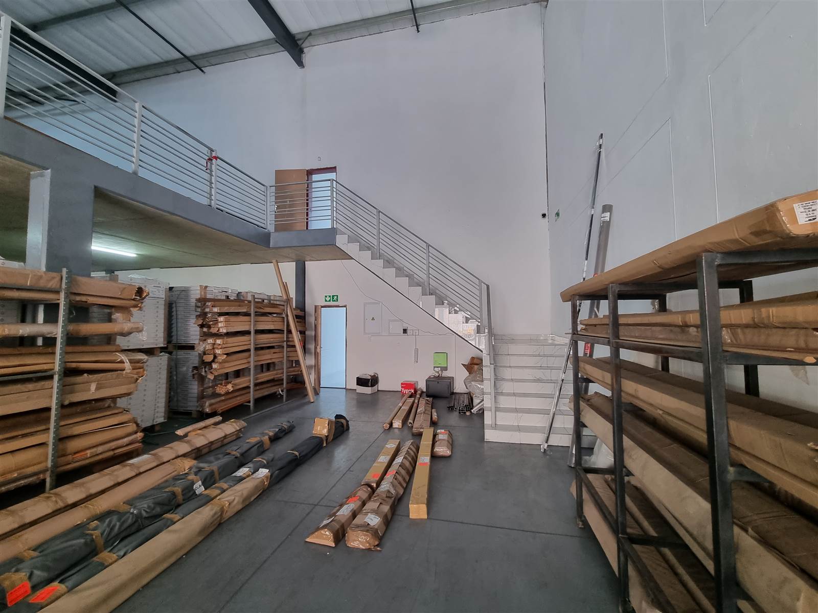 1000  m² Industrial space in Ormonde photo number 18