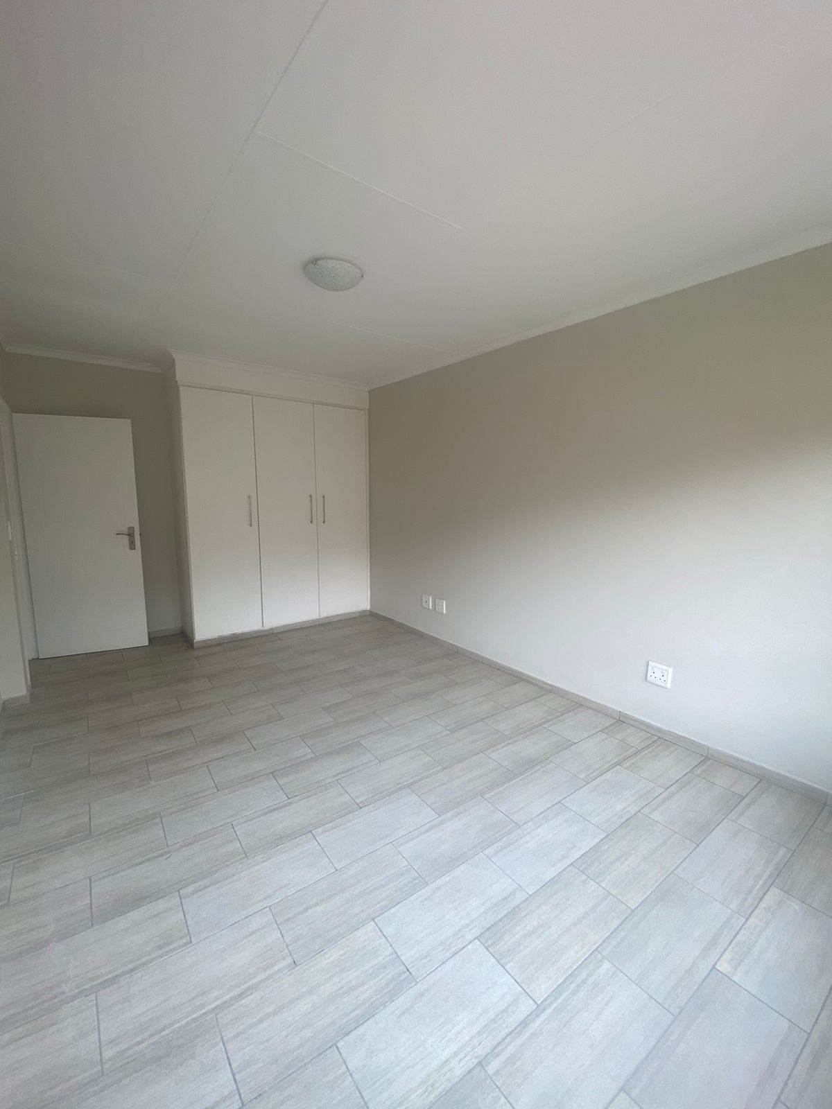 3 Bed Cluster in Craigavon photo number 10