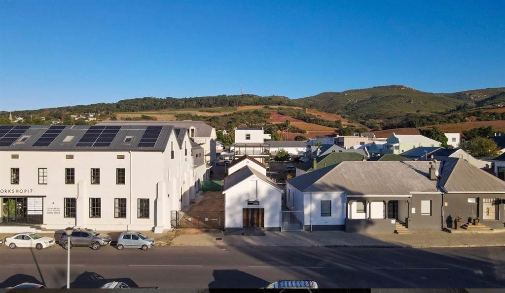 1 Bed Apartment in Paarl photo number 14