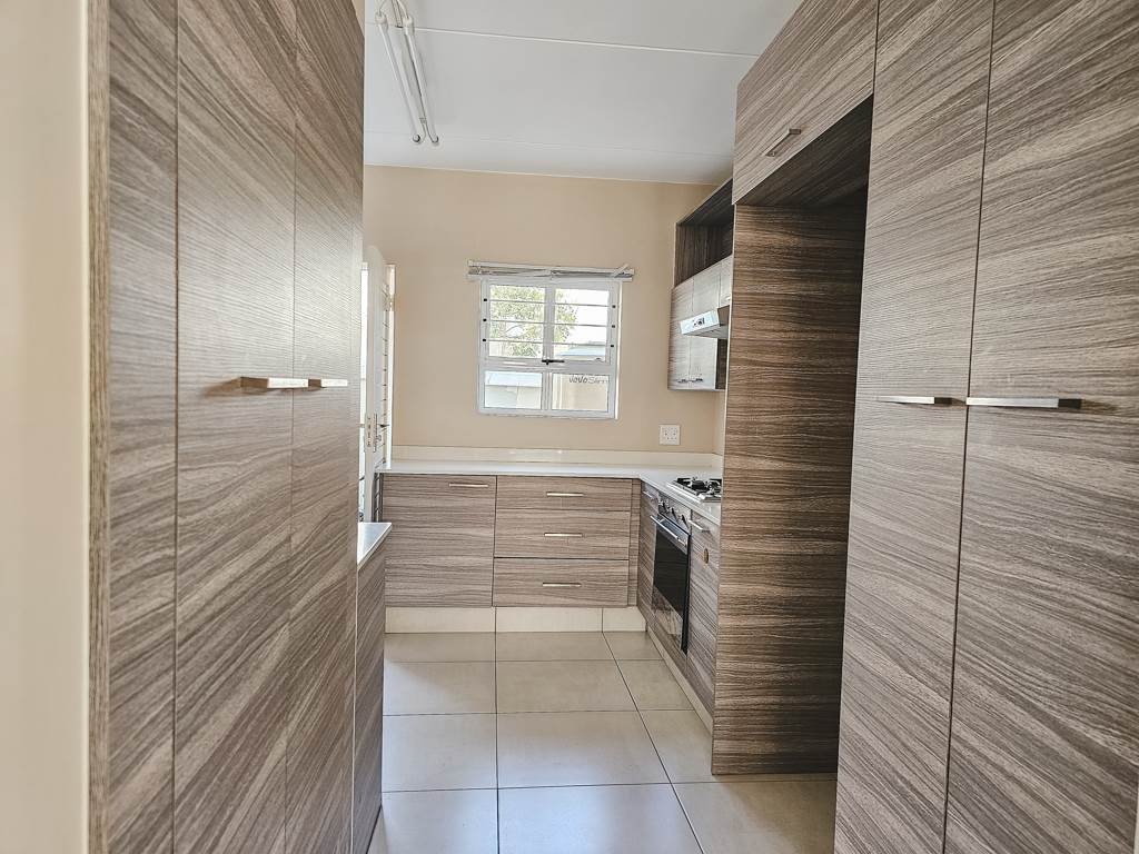 3 Bed Cluster in Fourways photo number 5