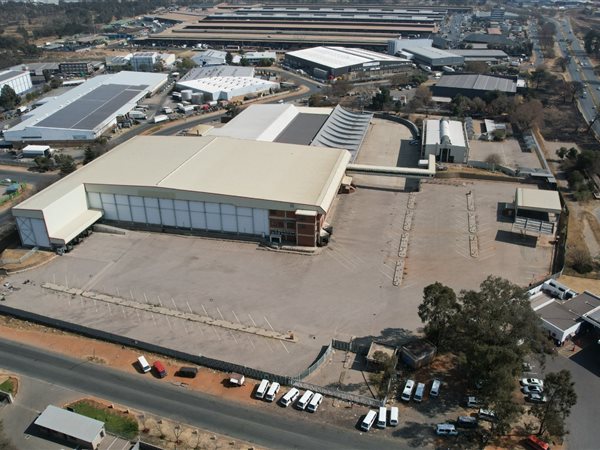 17 100 m² Industrial space 17 100 m² Industrial space