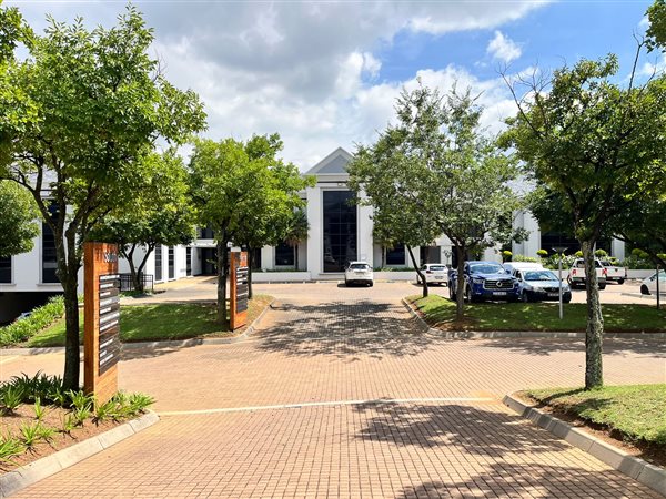 277  m² Commercial space in Bryanston