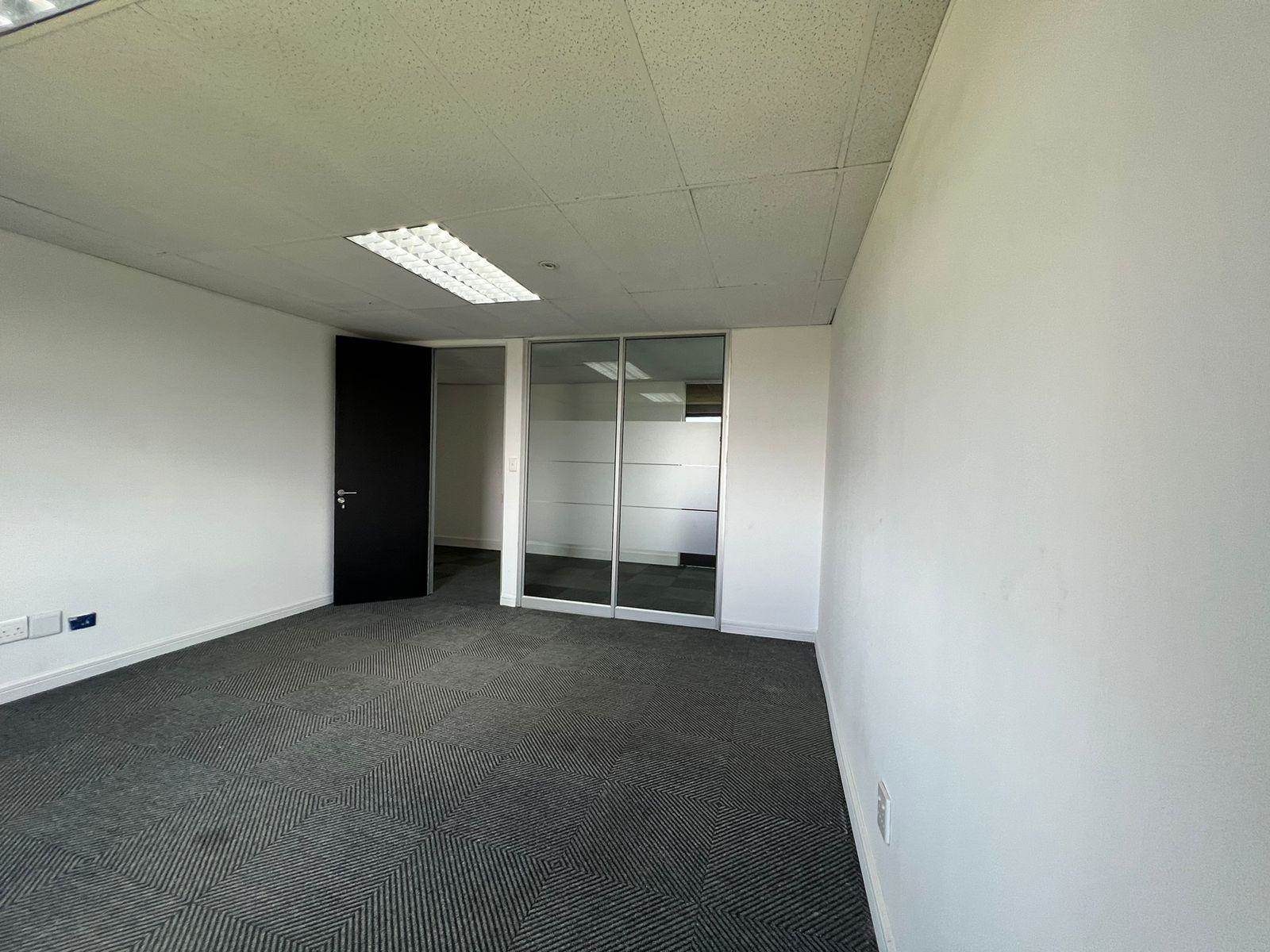 24  m² Commercial space in Woodmead photo number 22